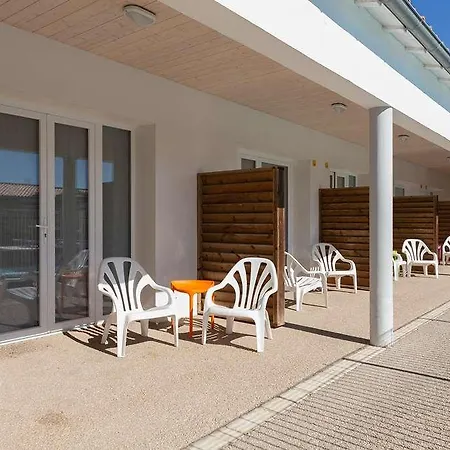 Petit Dej Ille De Re Отель